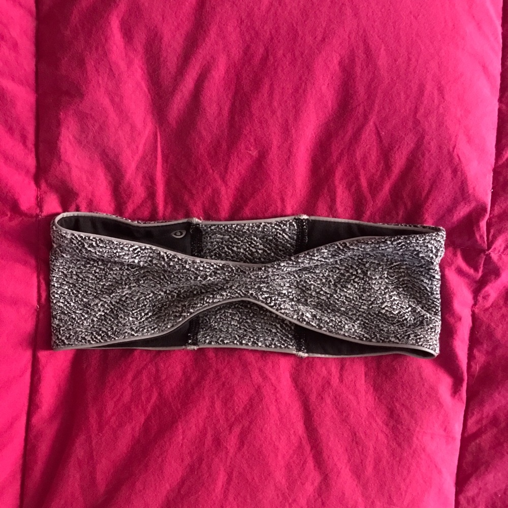 Lulu Lemon Reversible Ear Warmer